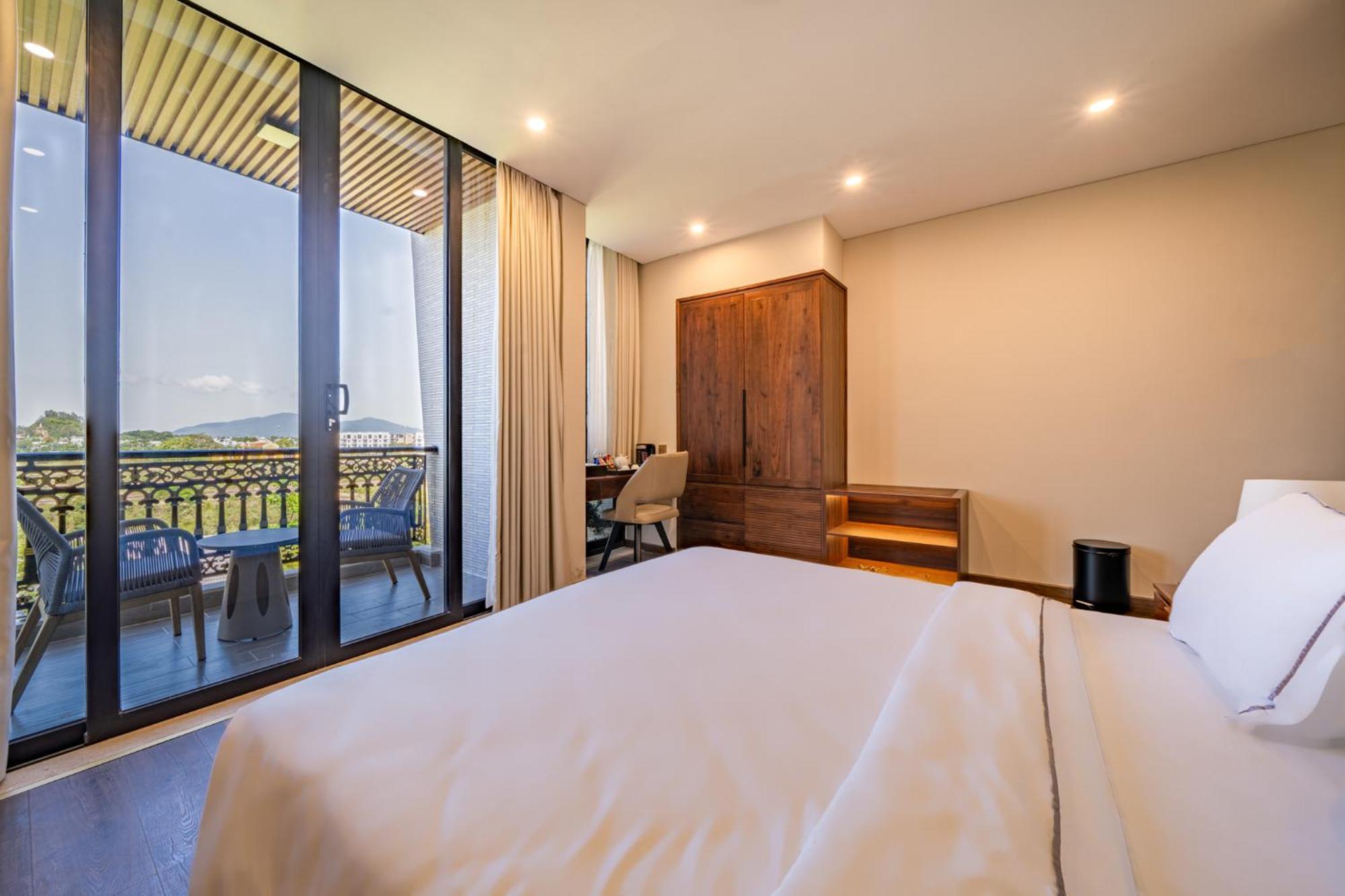 Cami Riverside Resort Da Nang Exterior foto